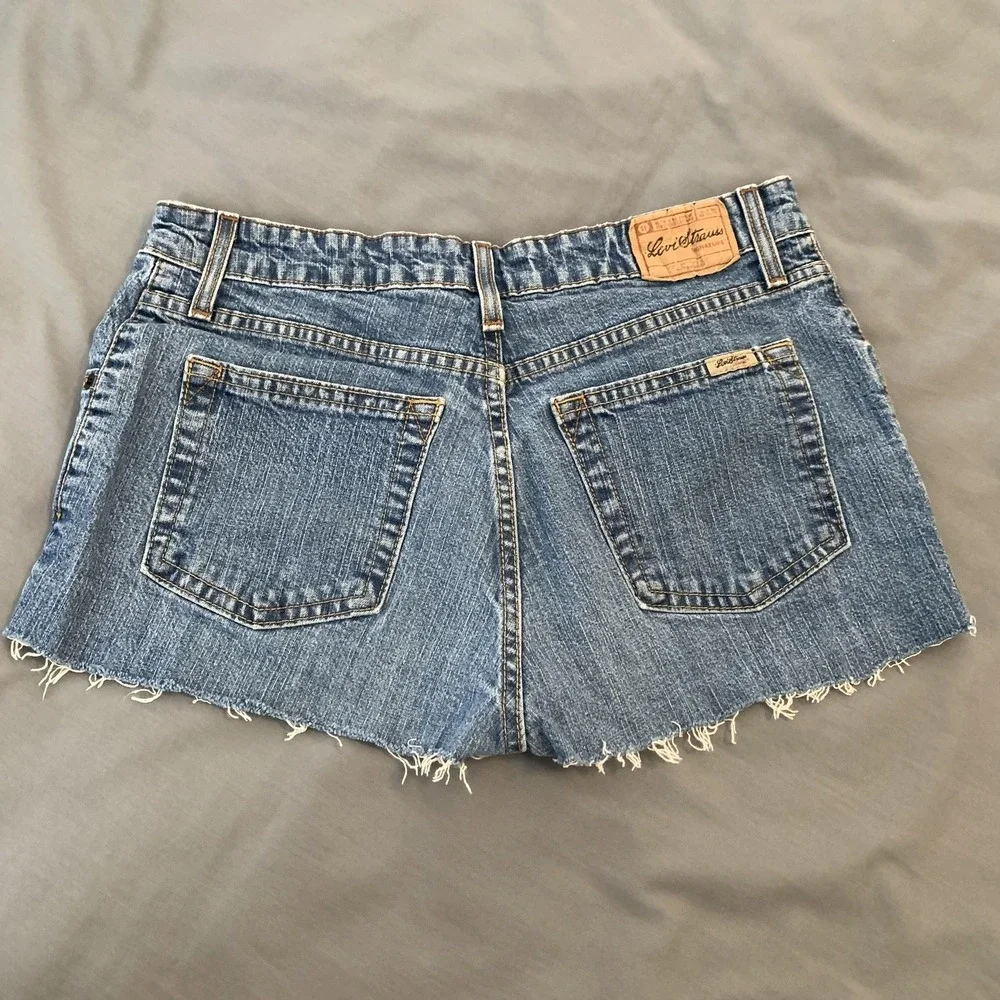 Levis Denim Shorts Womens 8 Lot Of 2 Black Blue‎ Cutoff Frayed Hem Stretch